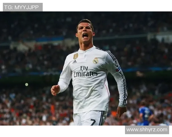 足球明星画框壁纸图片展示个性与激情的完美结合